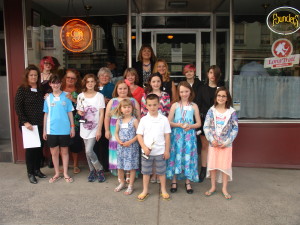 KBS students in front of the Dutch Ale House/Gallery Space